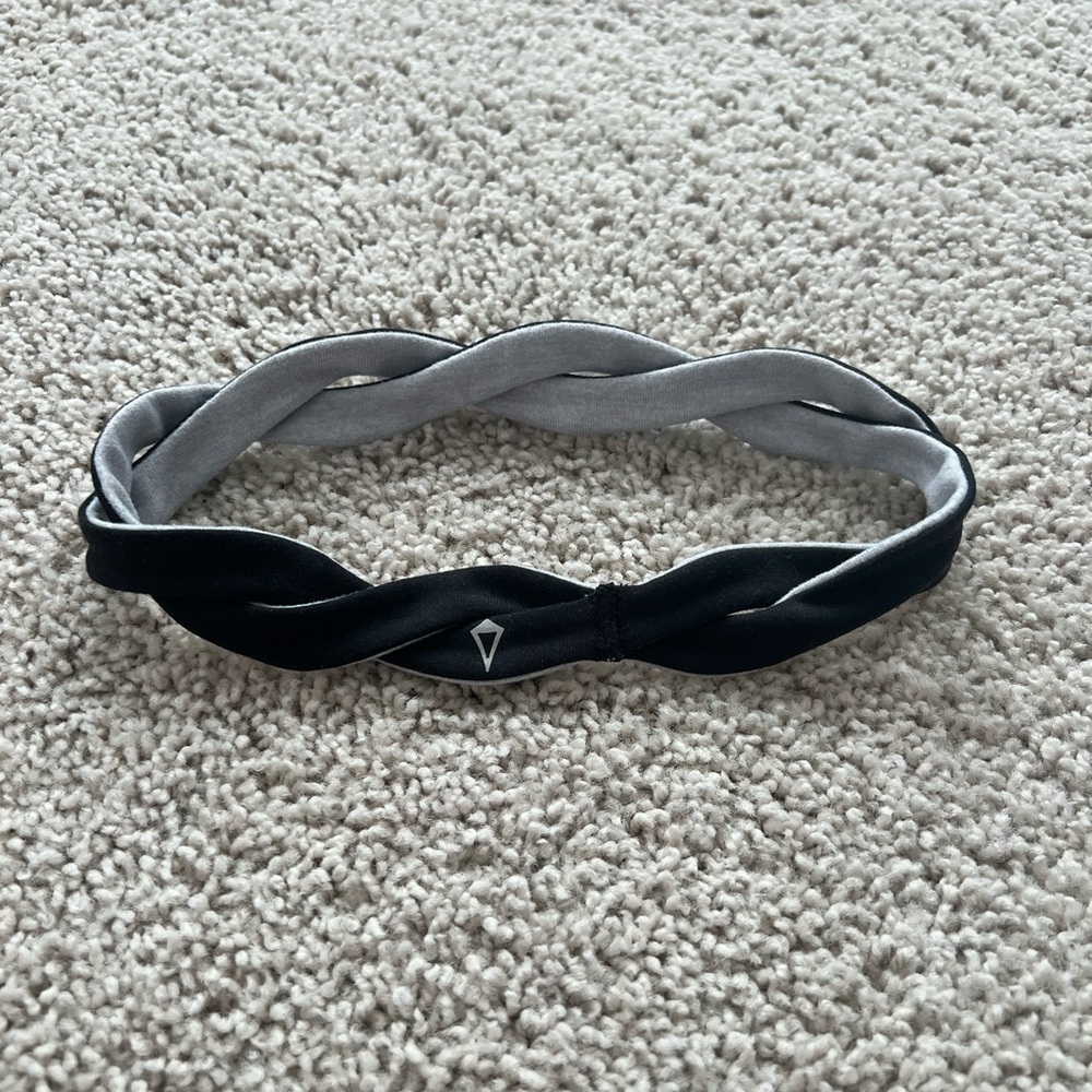 Ivivva Black and Gray Twisted Hairband